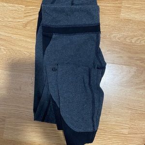 Lululemon cropped revive run leggings